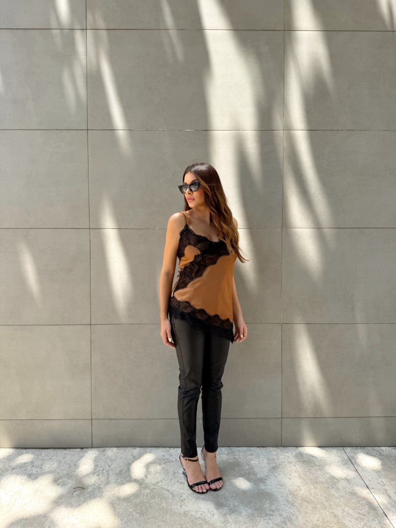 Calça bengalini preta Calça bengalini preta