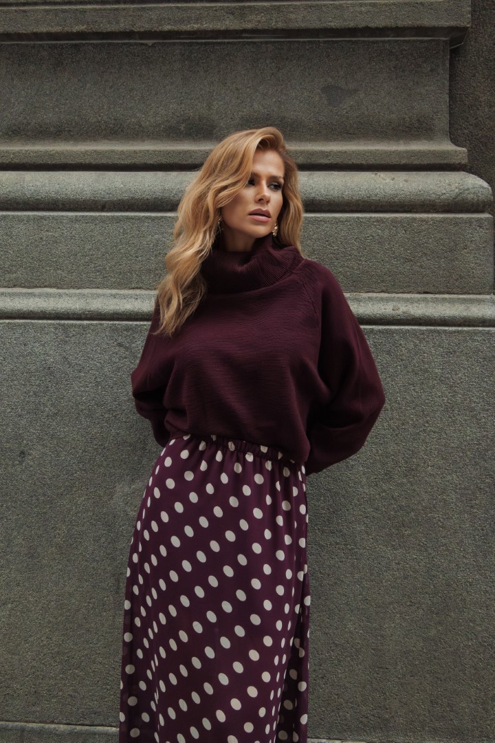 Blusa de tricot com gola uva Blusa de tricot com gola uva