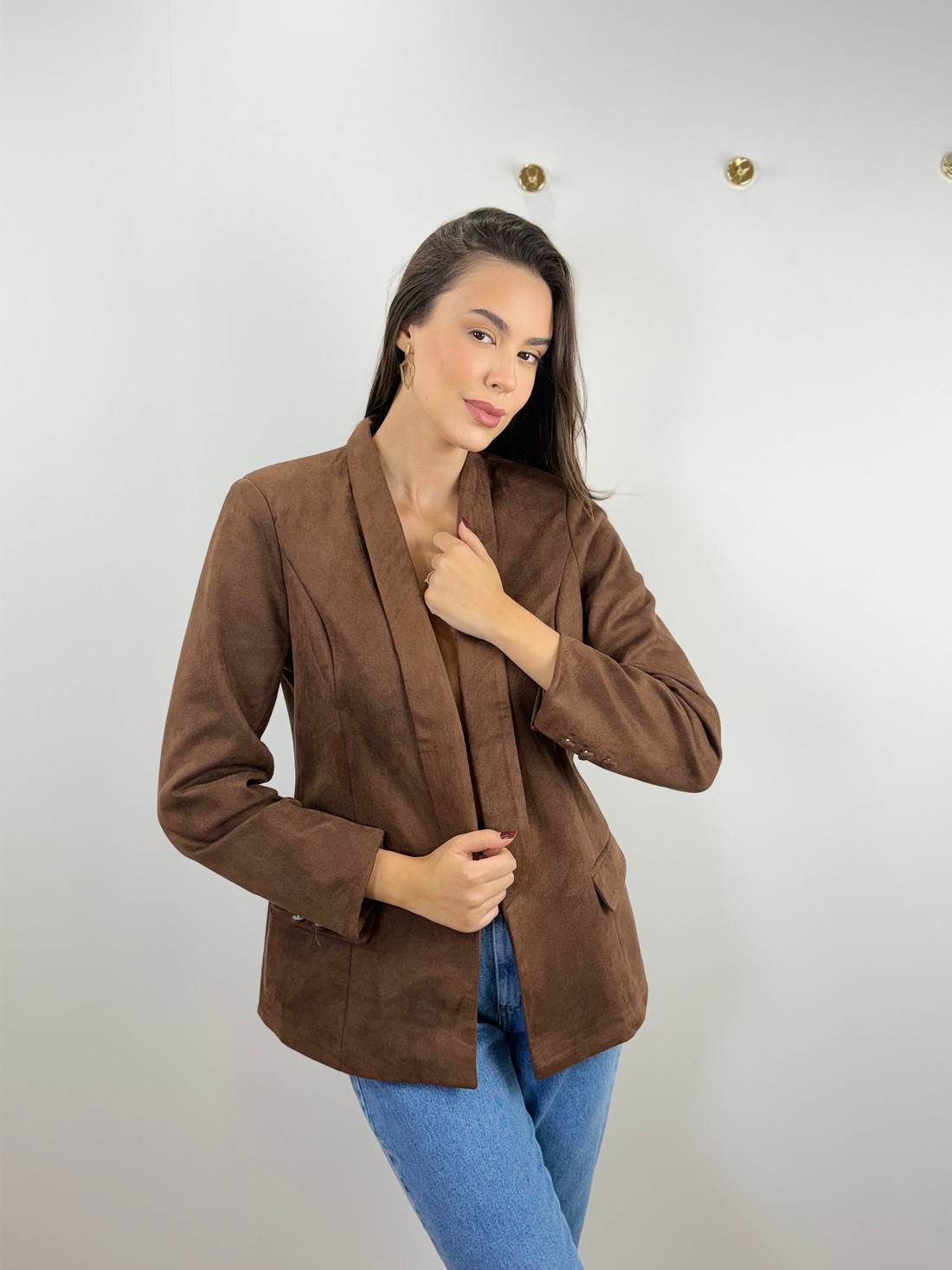 Blazer em suede lapela ampla marrom Blazer em suede lapela ampla marrom