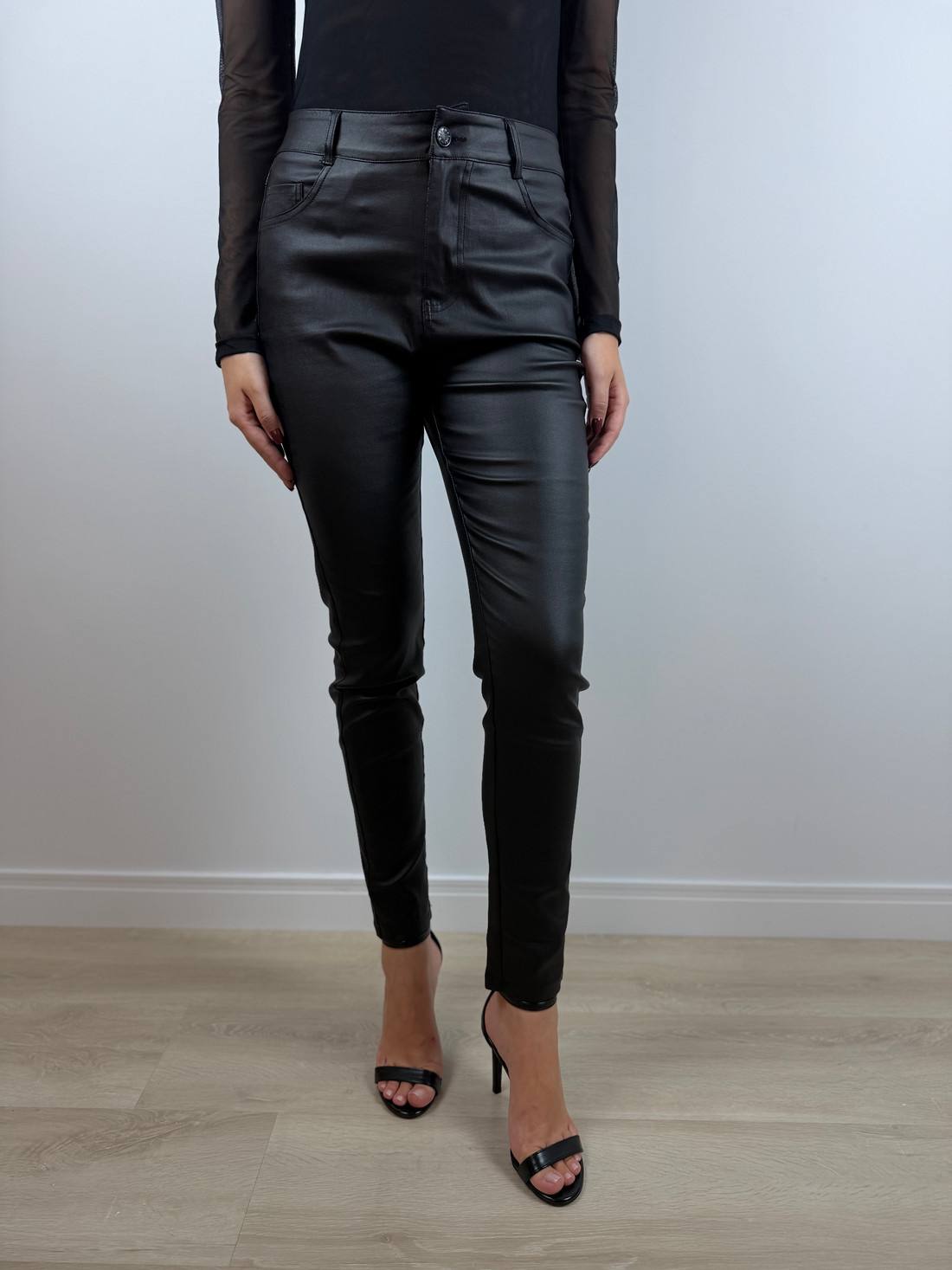 Calça bengalini preta Calça bengalini preta