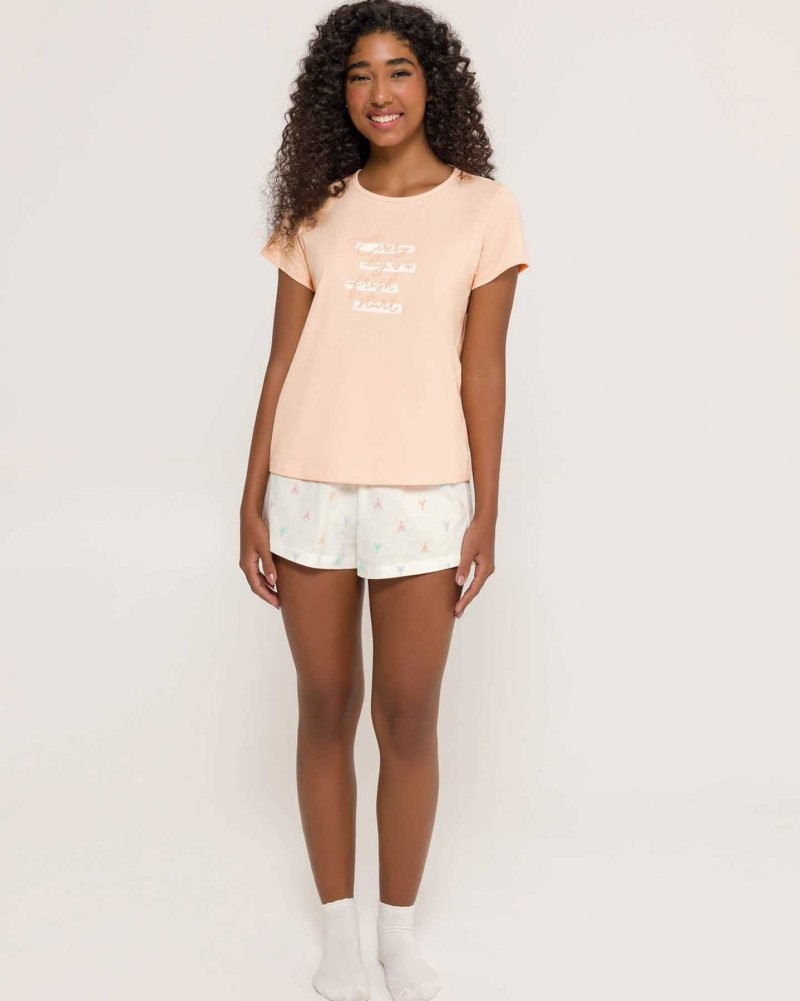 Pijama Feminino Manga Curta com Shorts