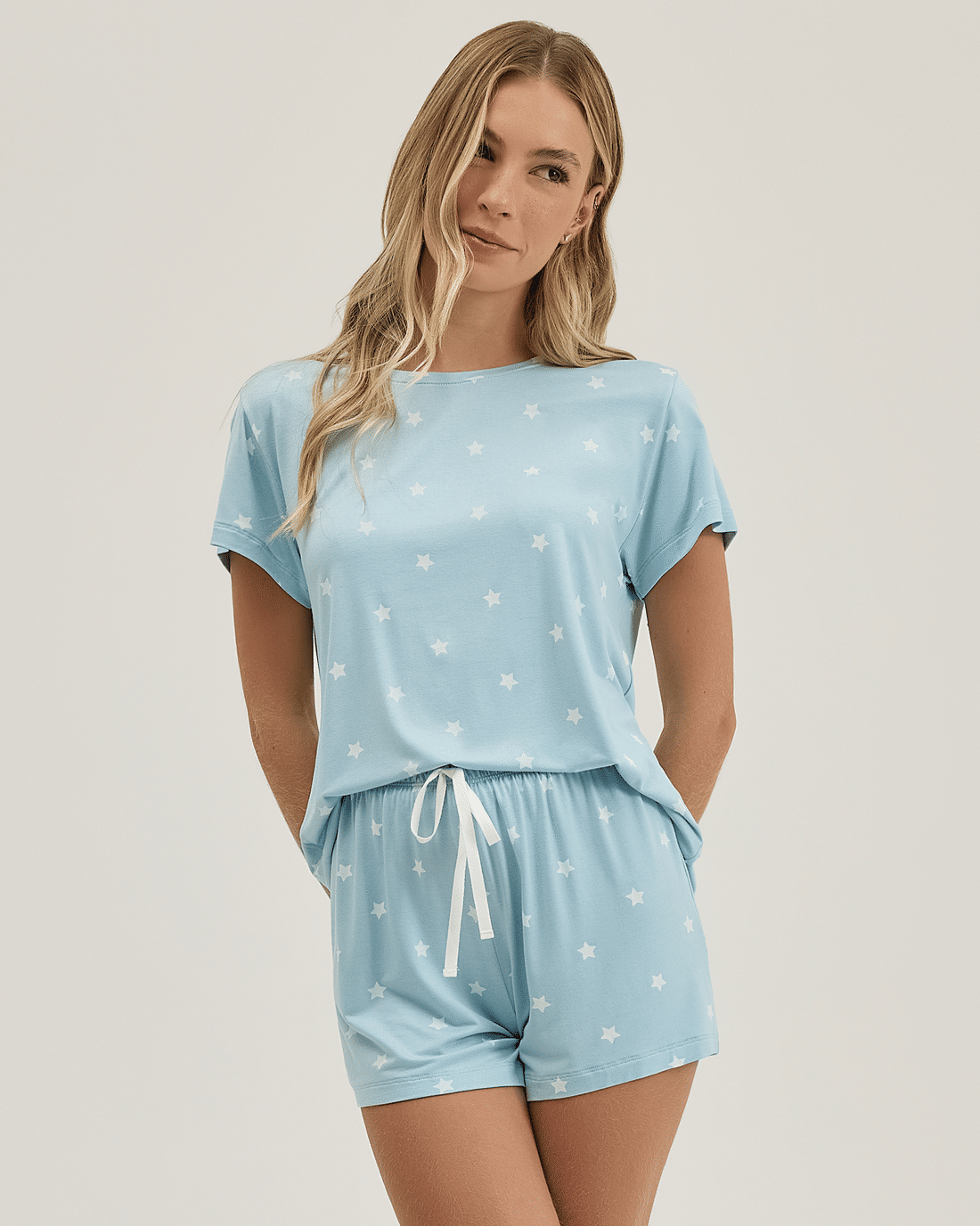 Pijama Feminino Manga Curta Com Shorts Pijama Feminino Manga Curta Com Shorts
