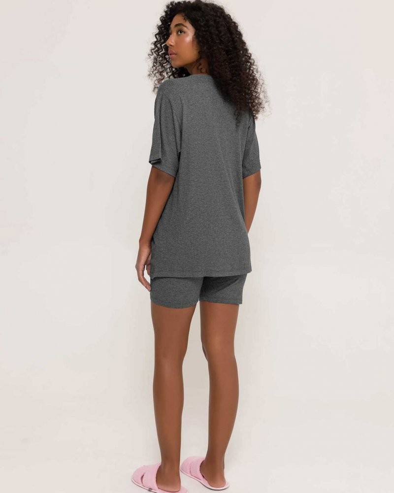 Pijama Feminino Manga Curta com Bermuda Ciclista