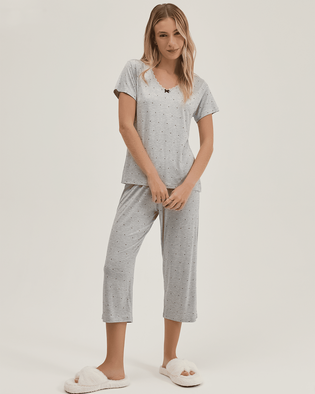 Pijama Feminino Manga Curta Com Calça Capri Pijama Feminino Manga Curta Com Calça Capri