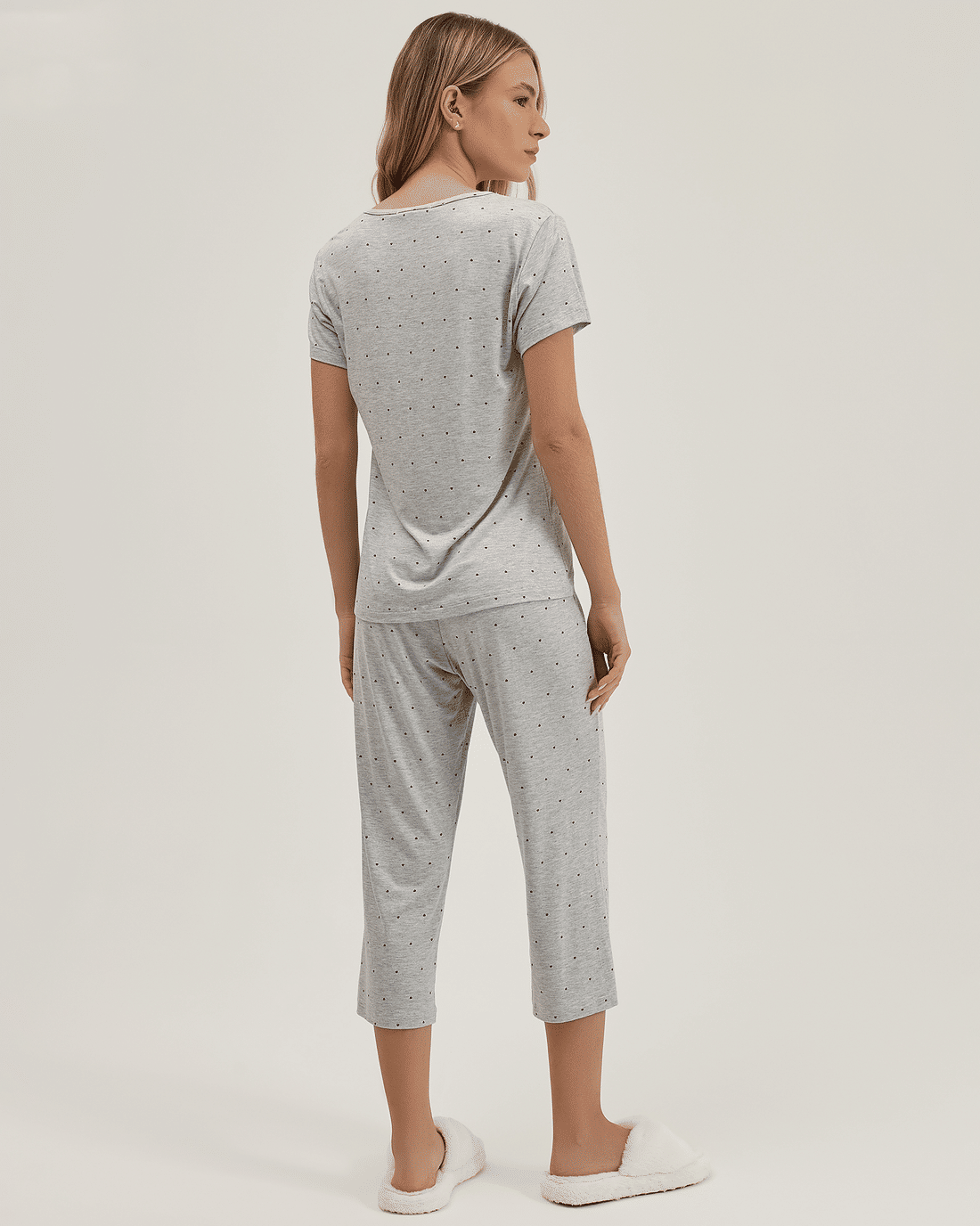 Pijama Feminino Manga Curta Com Calça Capri Pijama Feminino Manga Curta Com Calça Capri
