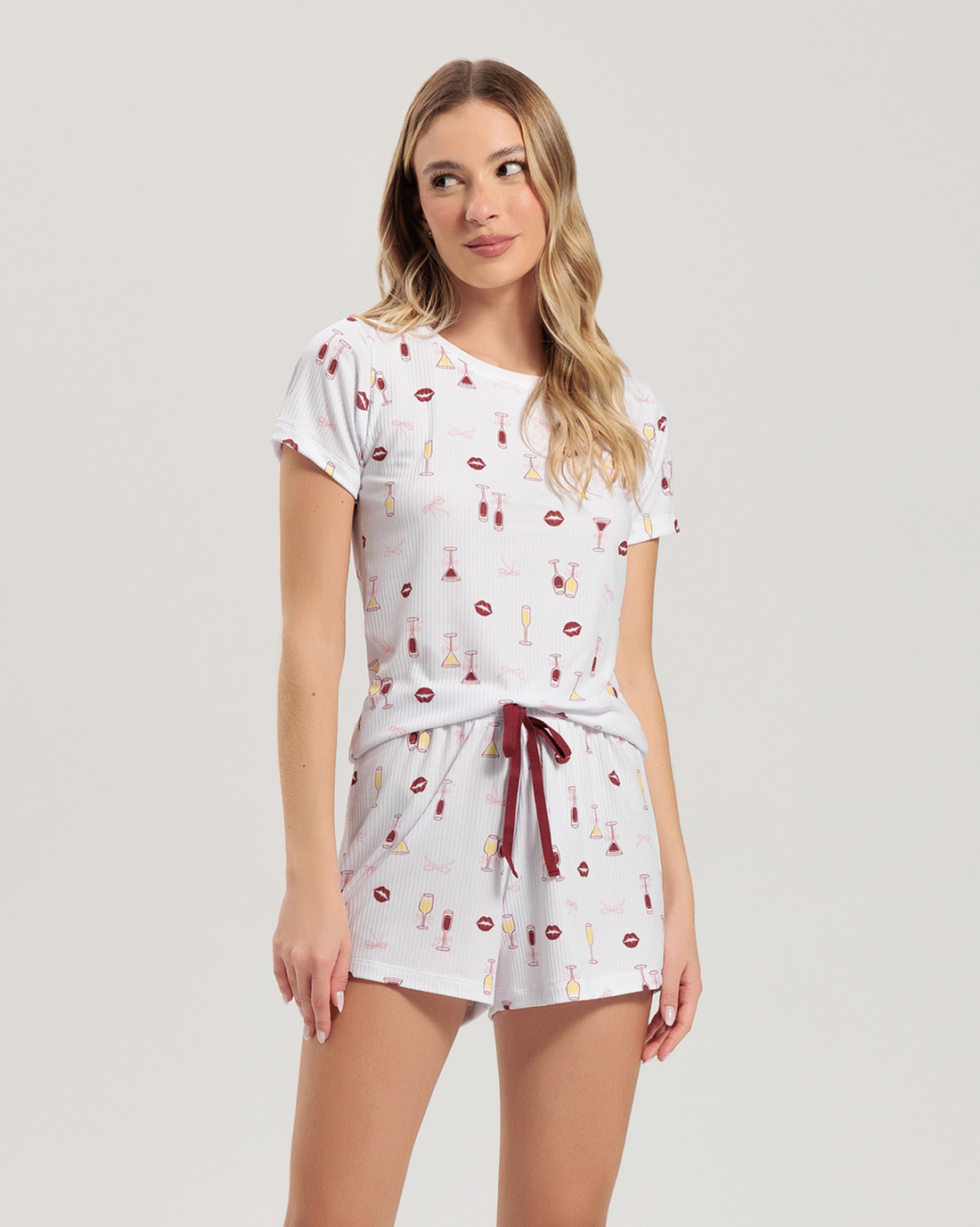 Pijama Feminino Manga Curta com Shorts Pijama Feminino Manga Curta com Shorts