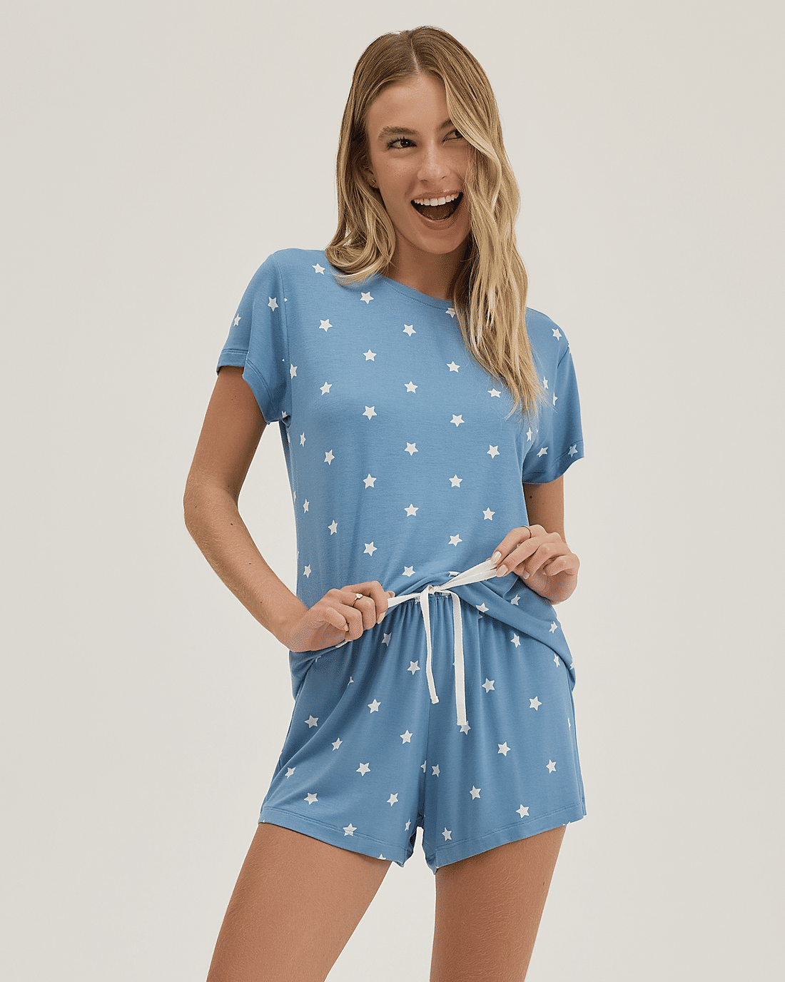 Pijama Feminino Manga Curta Com Shorts Pijama Feminino Manga Curta Com Shorts