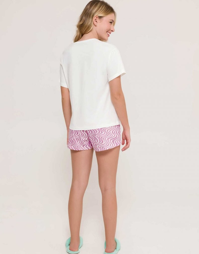 Pijama Feminino Manga Curta com Shorts
