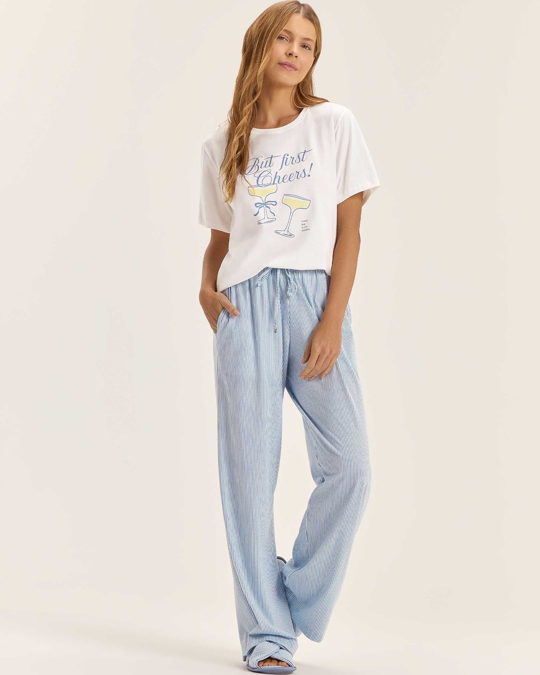 Pijama Feminino Manga Curta Com Calça Pijama Feminino Manga Curta Com Calça