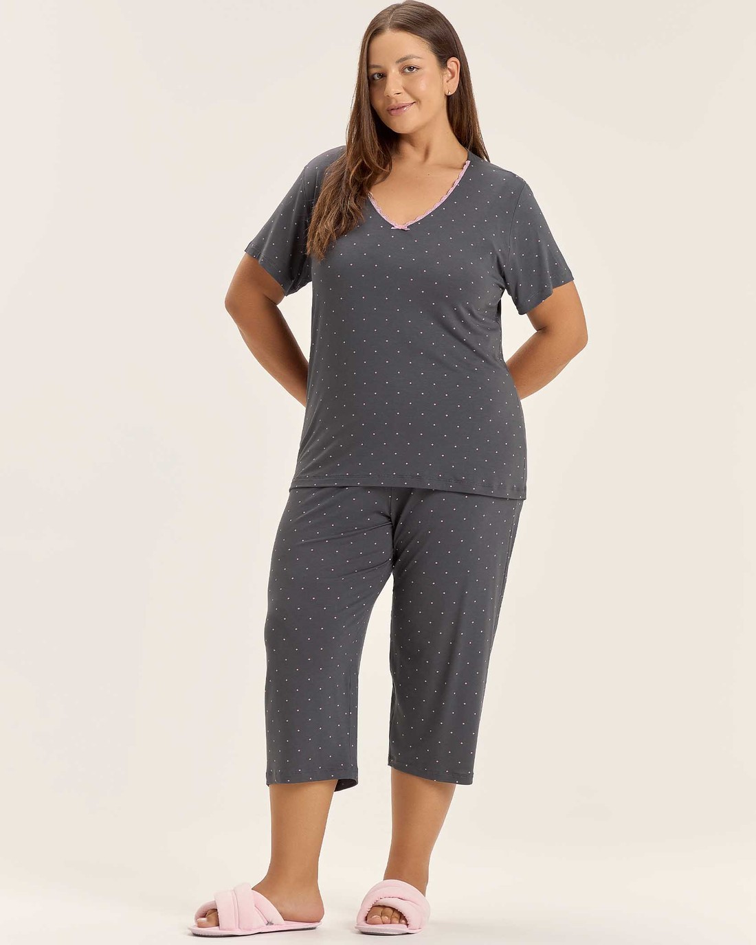 Pijama Feminino Plus Size Manga Curta Com Calça Capri Pijama Feminino Plus Size Manga Curta Com Calça Capri