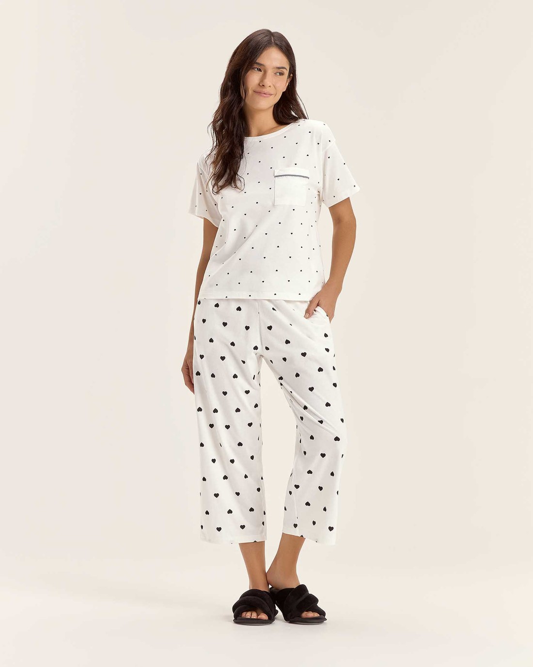 Pijama Feminino Manga Curta Com Calça Midi Pijama Feminino Manga Curta Com Calça Midi