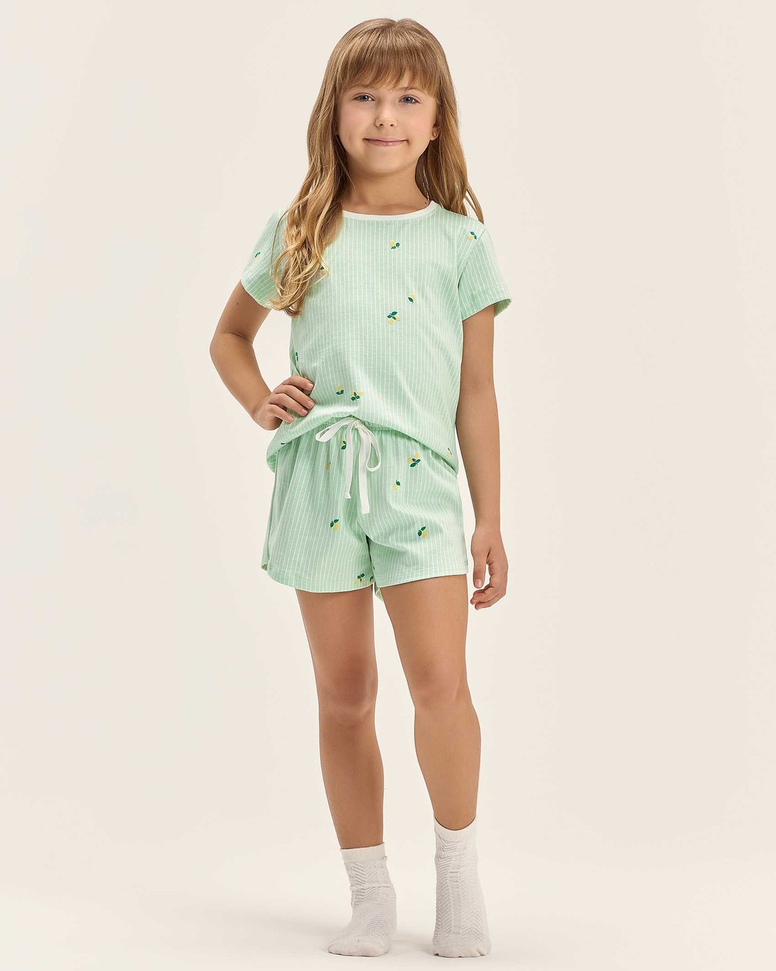 Pijama Feminino Infantil Manga Curta Com Shorts