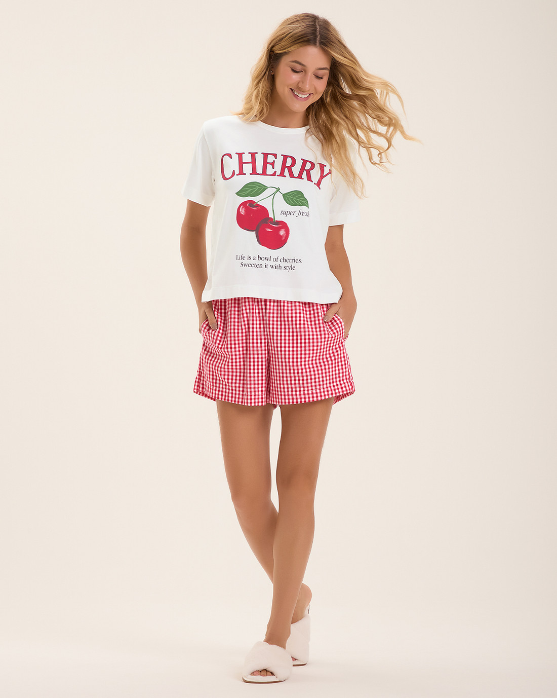 Conjunto Feminino Manga Curta Com Shorts
