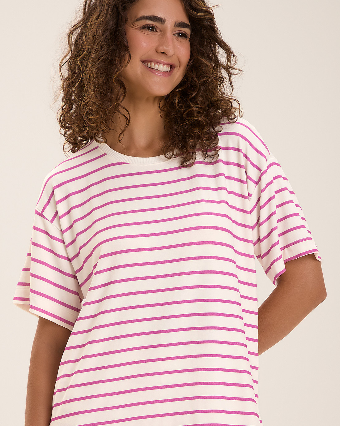 Conjunto Feminino Manga Curta Com Shorts