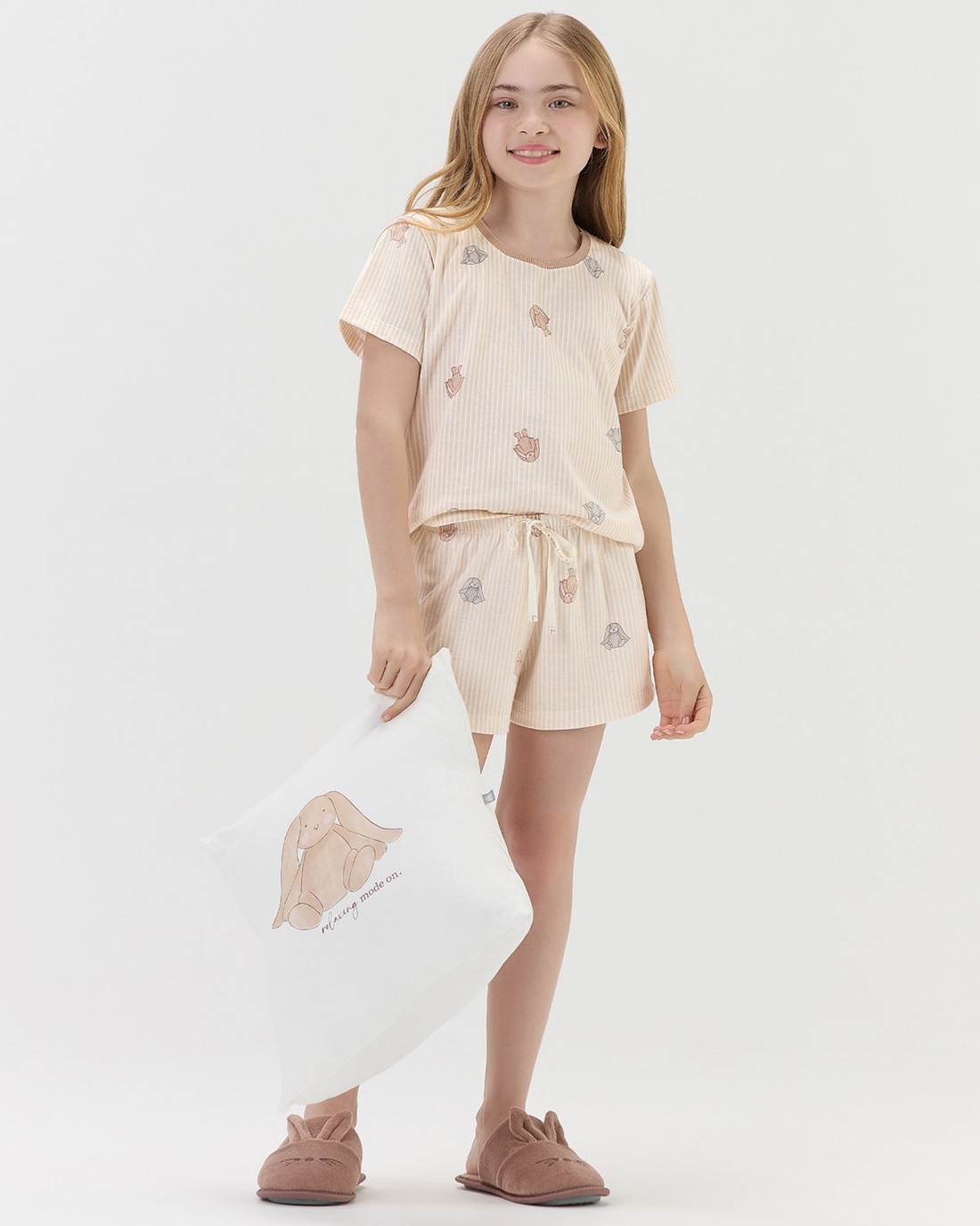 Pijama Feminino Infantil Manga Curta Com Shorts Pijama Feminino Infantil Manga Curta Com Shorts