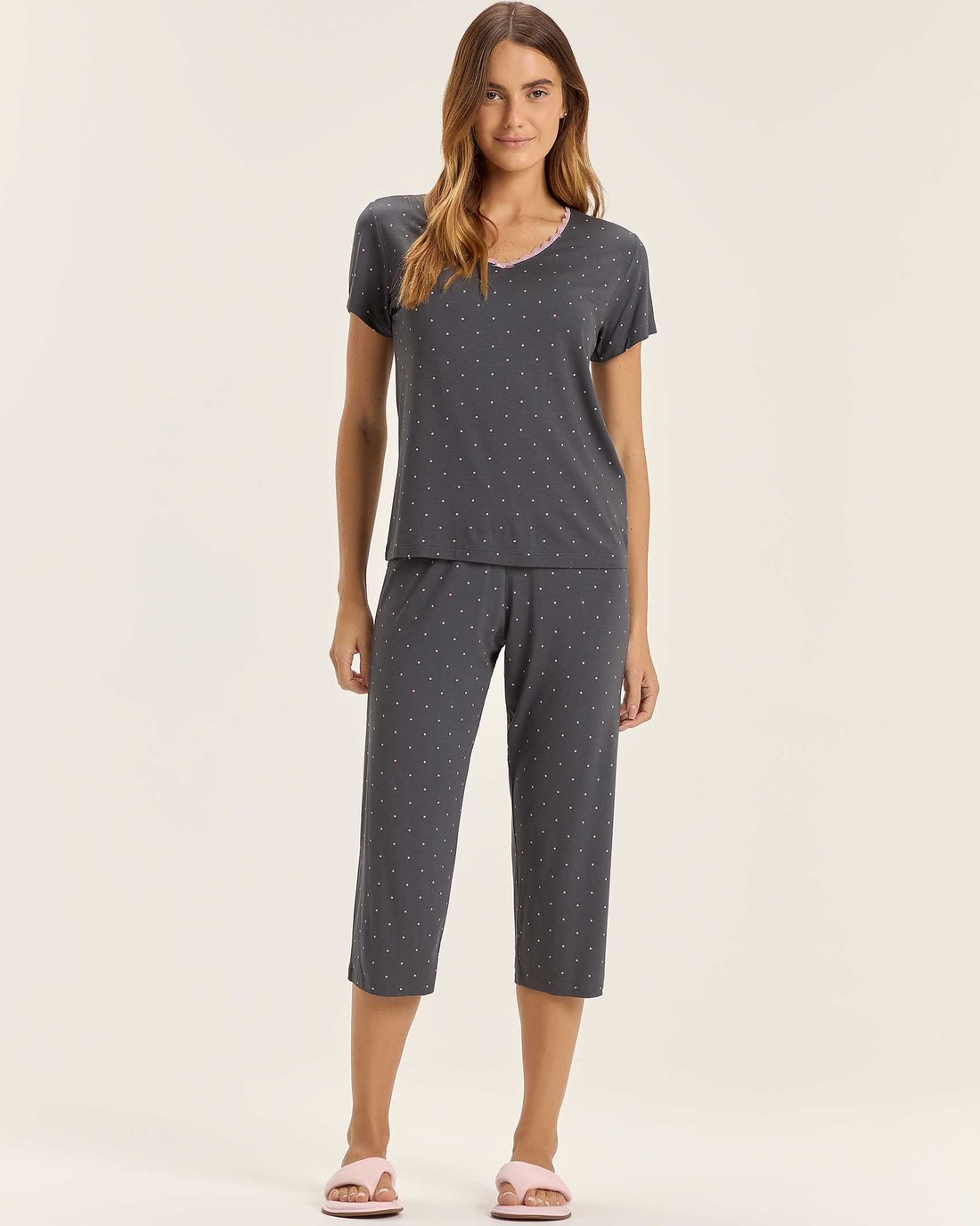 Pijama Feminino Manga Curta Com Calça Capri Pijama Feminino Manga Curta Com Calça Capri