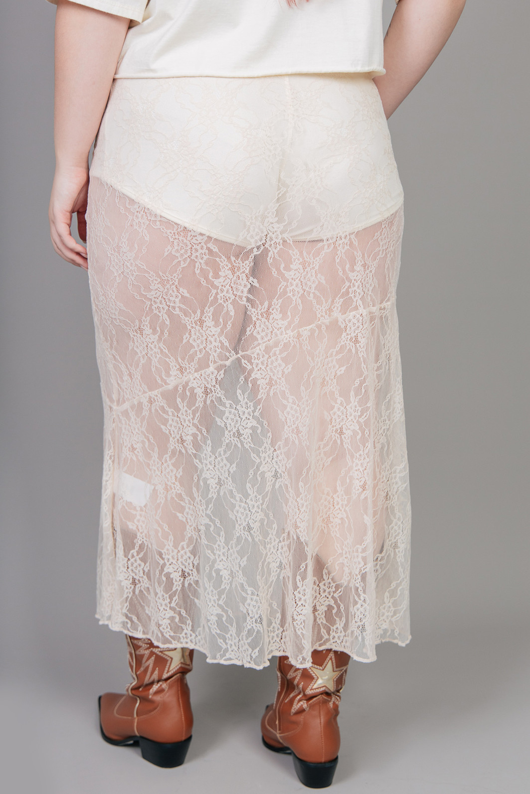 SAIA DE RENDA MIDI SEM FORRO OFF SAIA DE RENDA MIDI SEM FORRO OFF