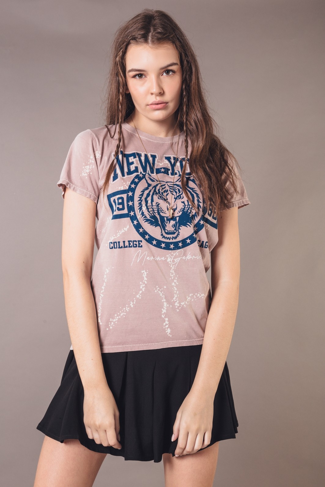 T-SHIRT ROSÉ COM RESPINGOS NEW YORK T-SHIRT ROSÉ COM RESPINGOS NEW YORK