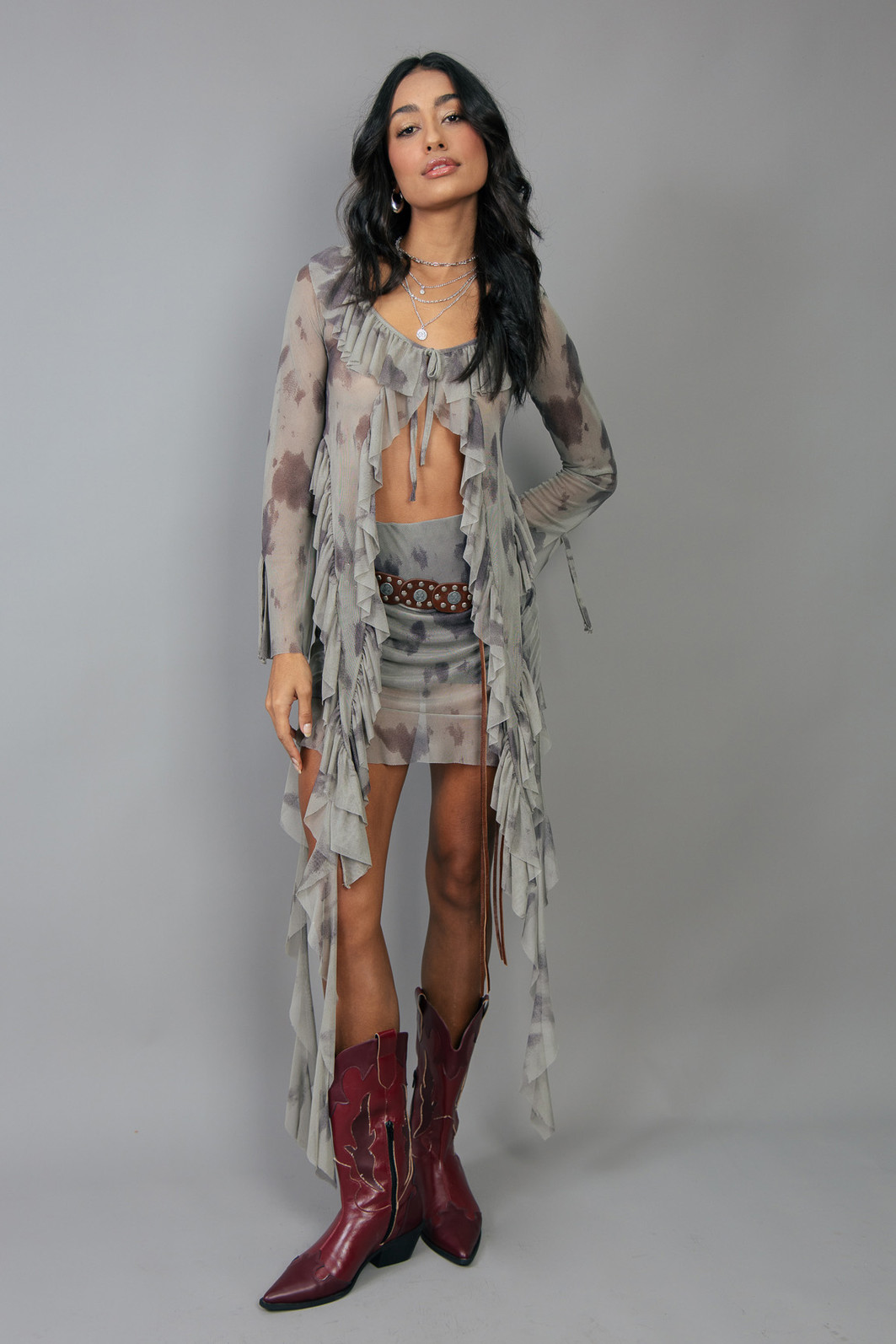 SHORT SAIA DE TULE ESTAMPADO COM PONTAS E BABADO