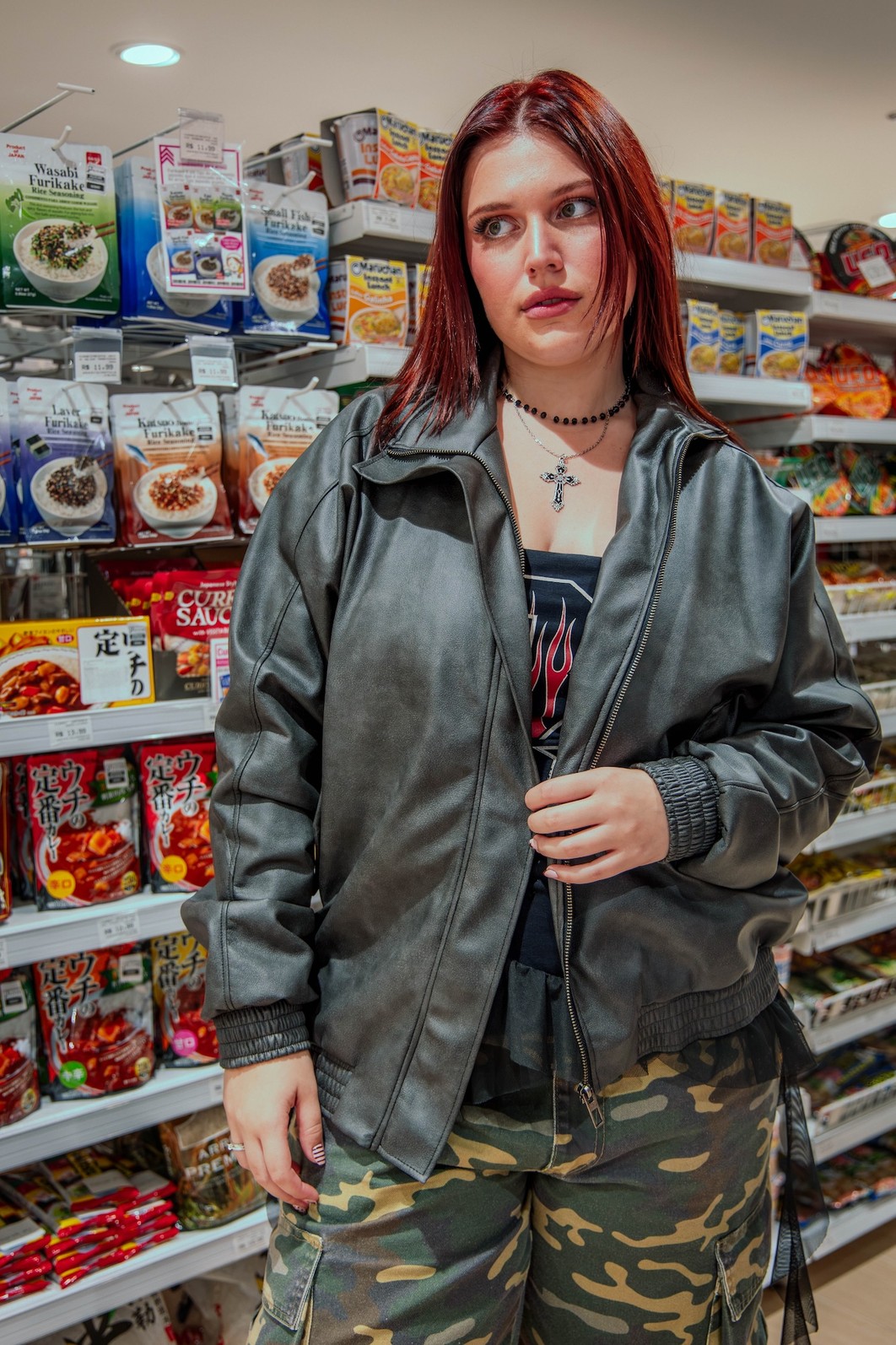 JAQUETA DE COURO SINTETICO OVERSIZED MARROM