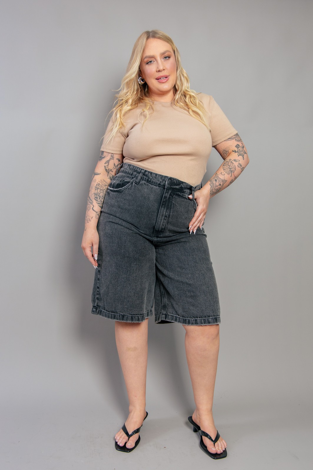 BERMUDA JORTS DE SARJA PRETA BERMUDA JORTS DE SARJA PRETA