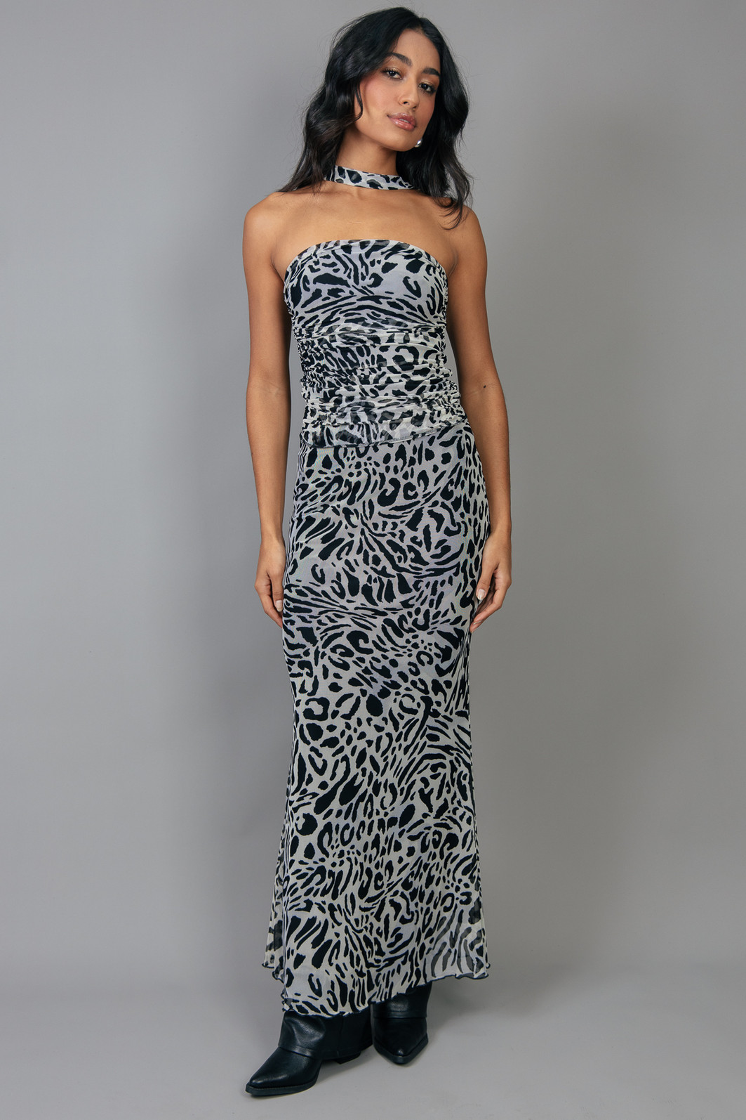 SAIA LONGA CINTURA MÉDIA DE TULE ANIMAL PRINT PRETO E BRANCO