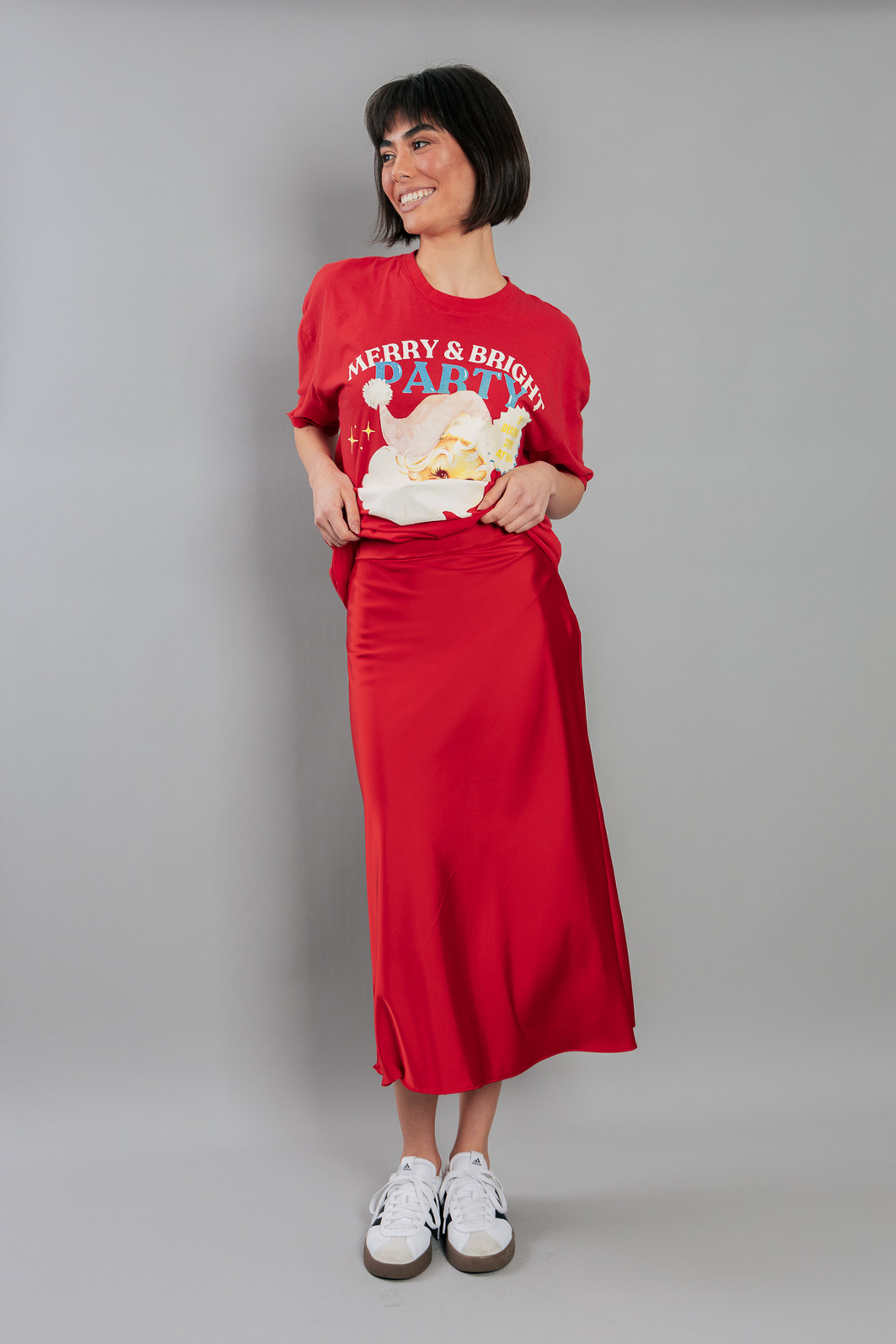 SAIA MIDI DE CETIM SEM FORRO CEREJA SAIA MIDI DE CETIM SEM FORRO CEREJA