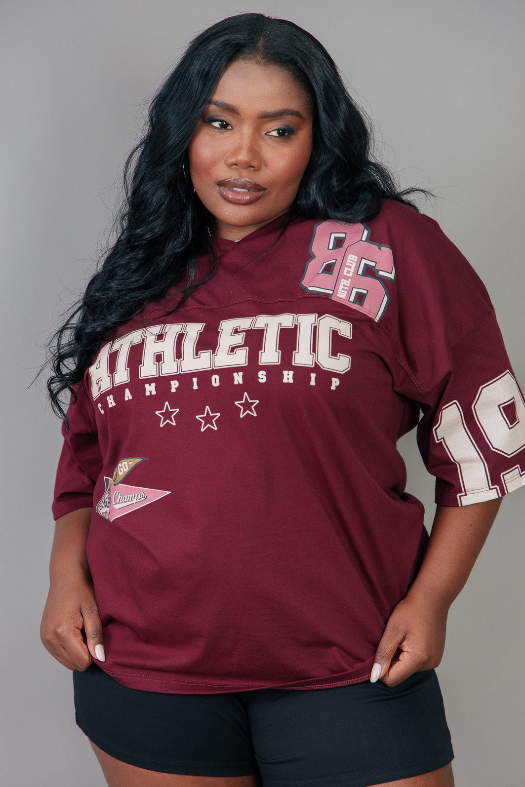 CAMISETA T-SHIRT OVERSIZED BORDÔ DECOTE V ATHLETIC