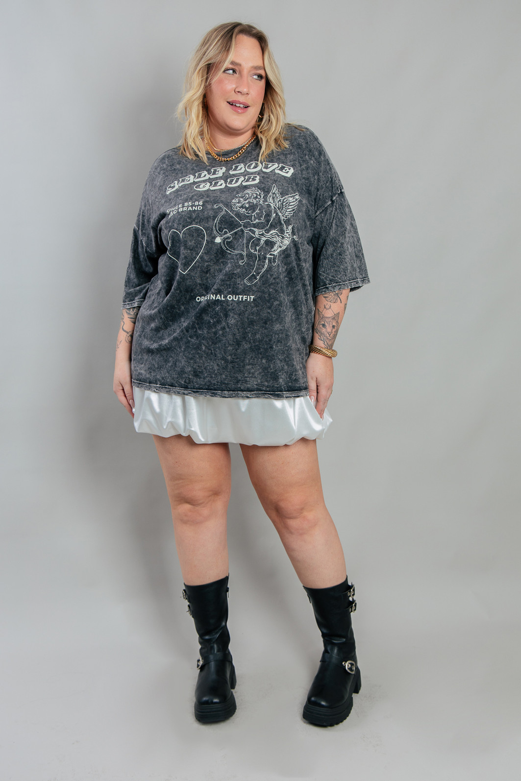 CAMISETA  T-SHIRT OVERSIZED MARMORIZADA SELF LOVE CAMISETA  T-SHIRT OVERSIZED MARMORIZADA SELF LOVE