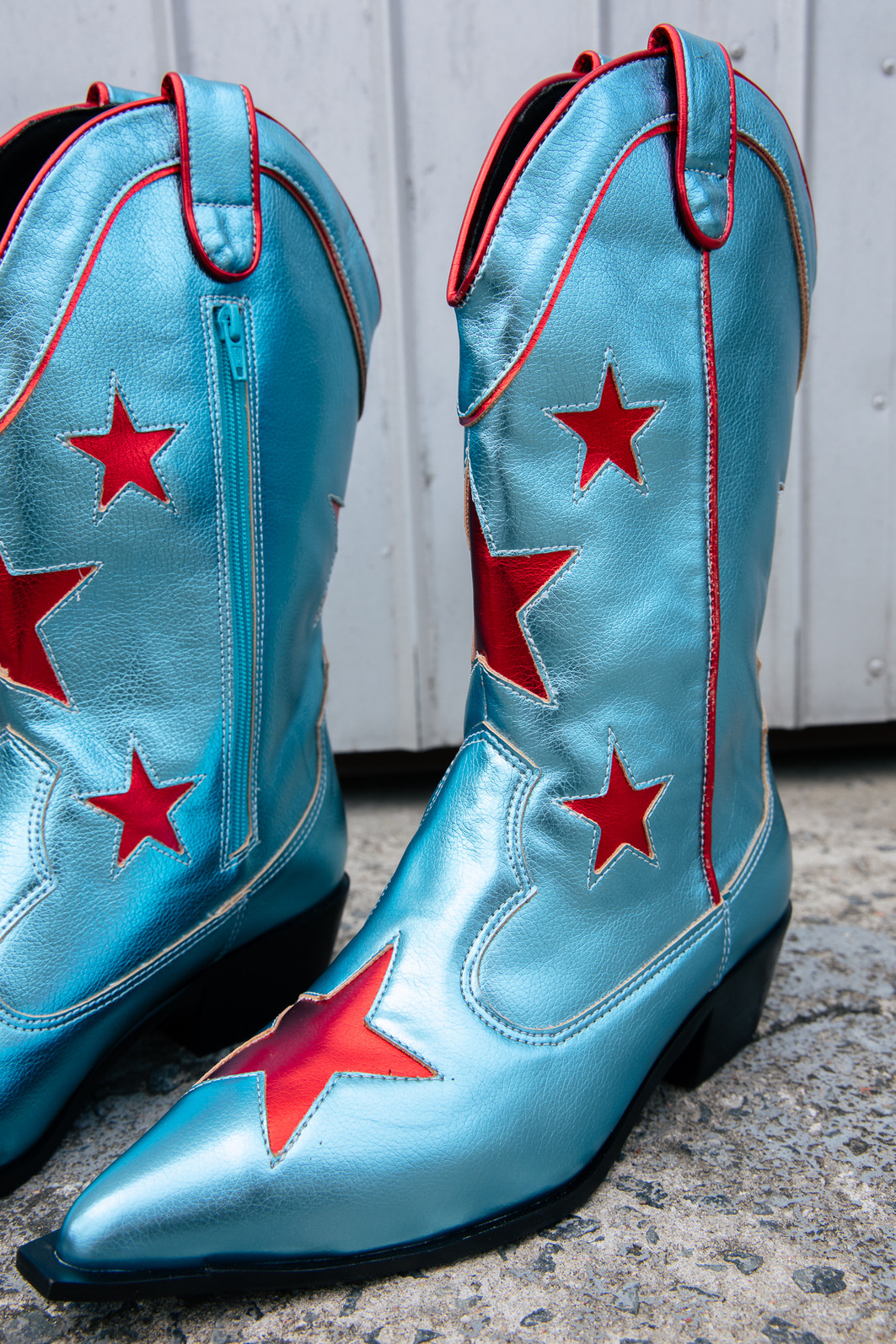 BOTA WESTERN METALIZADA AZUL COM ESTRELAS BOTA WESTERN METALIZADA AZUL COM ESTRELAS