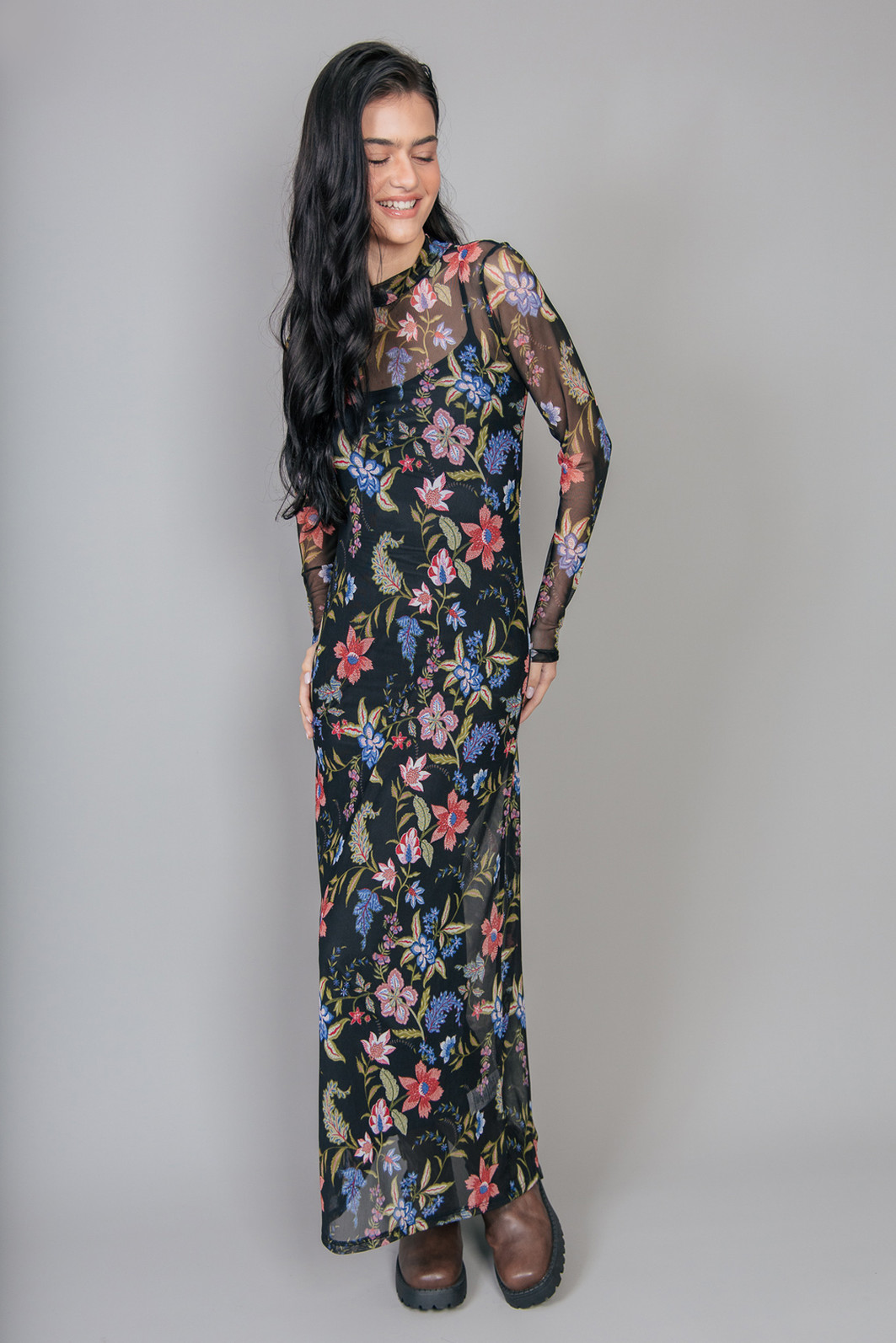 VESTIDO LONGO MANGA LONGA DE TULE ESTAMPADO FLORAL VESTIDO LONGO MANGA LONGA DE TULE ESTAMPADO FLORAL