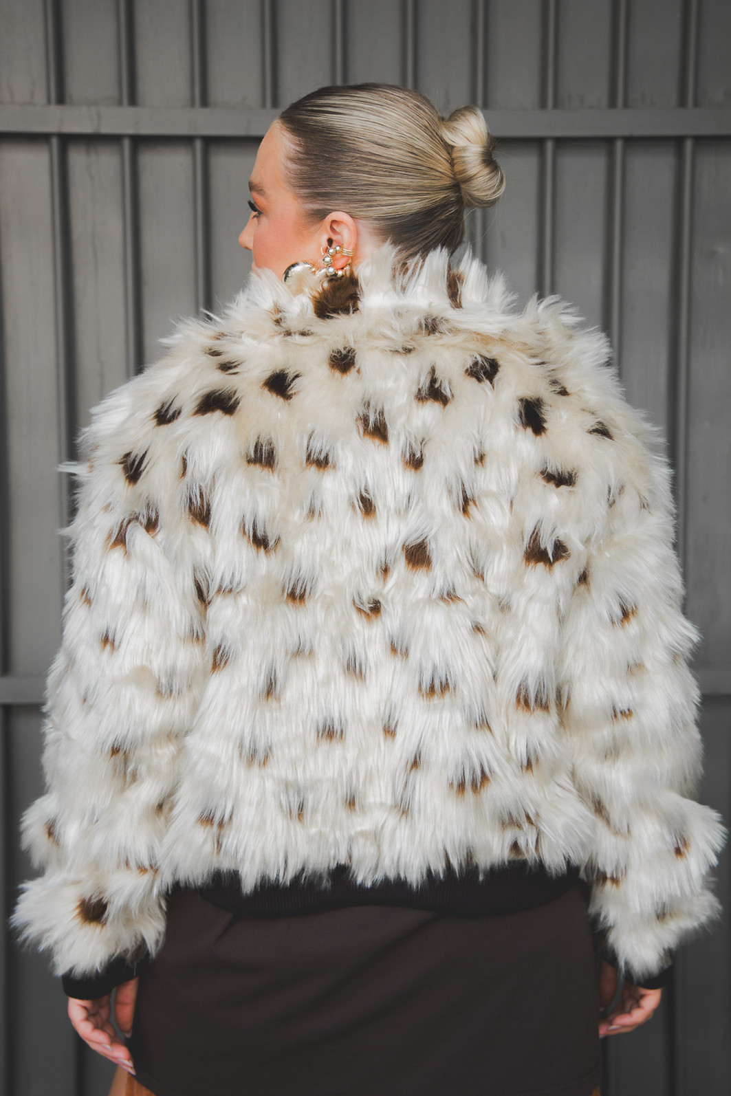 CASACO PELUCIADO COM ZÍPER BAMBI PRINT CASACO PELUCIADO COM ZÍPER BAMBI PRINT