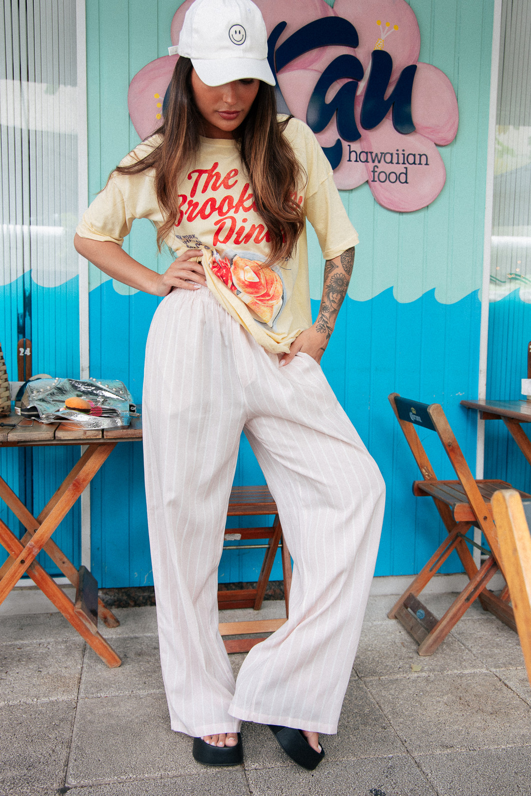 CALÇA SOLTINHA TECIDO LISTRADO ROSA