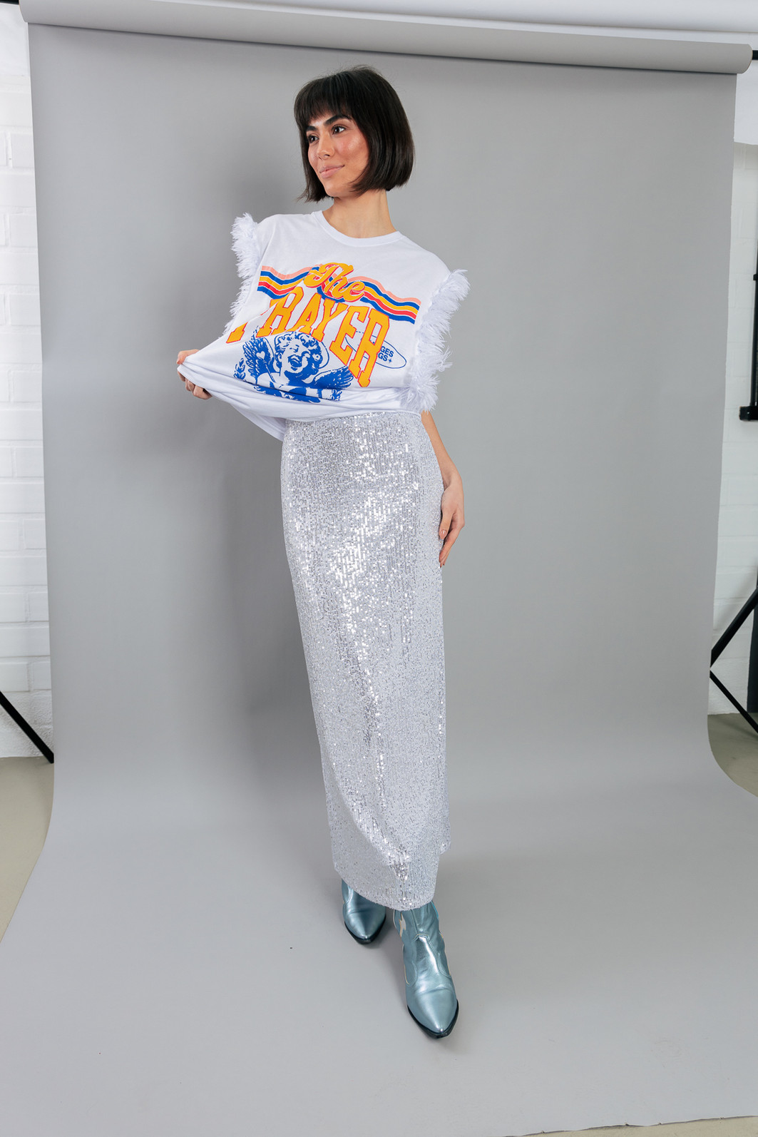 SAIA MIDI DE PAETÊ PRATA MILÃO SAIA MIDI DE PAETÊ PRATA MILÃO