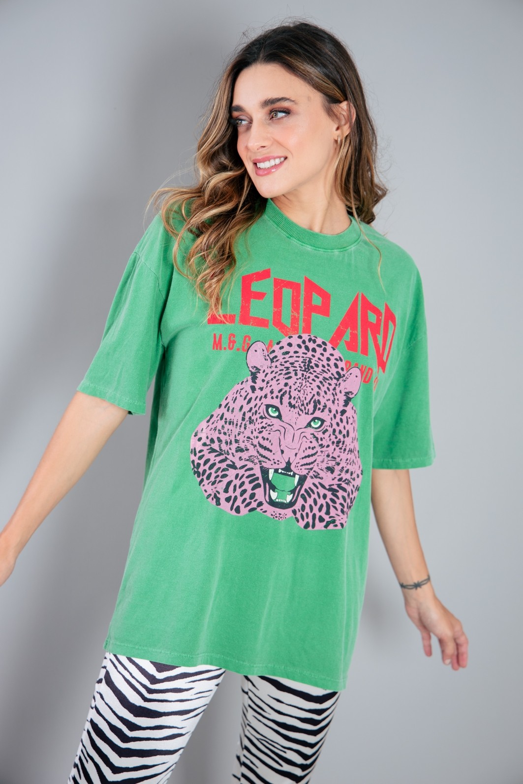 CAMISETA T-SHIRT VINTAGE VERDE LEOPARD CAMISETA T-SHIRT VINTAGE VERDE LEOPARD