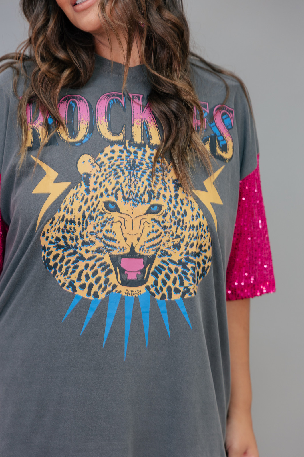 CAMISETA T-SHIRT VINTAGE CHUMBO COM MANGAS DE PAETÊ ROCKIES