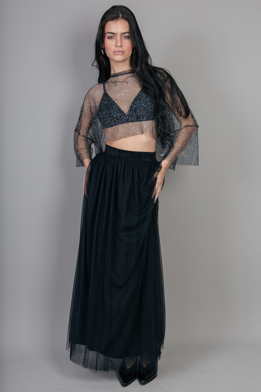 SAIA MIDI DE TULE PRETA COM FORRO SAIA MIDI DE TULE PRETA COM FORRO