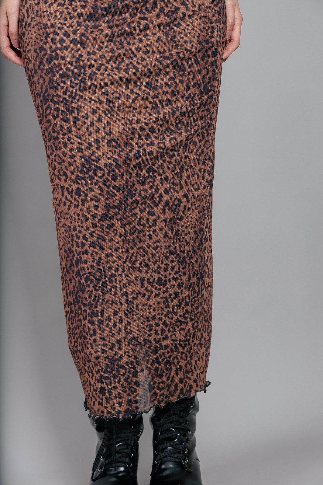 SAIA MIDI TULE DE ONCINHA SAIA MIDI TULE DE ONCINHA