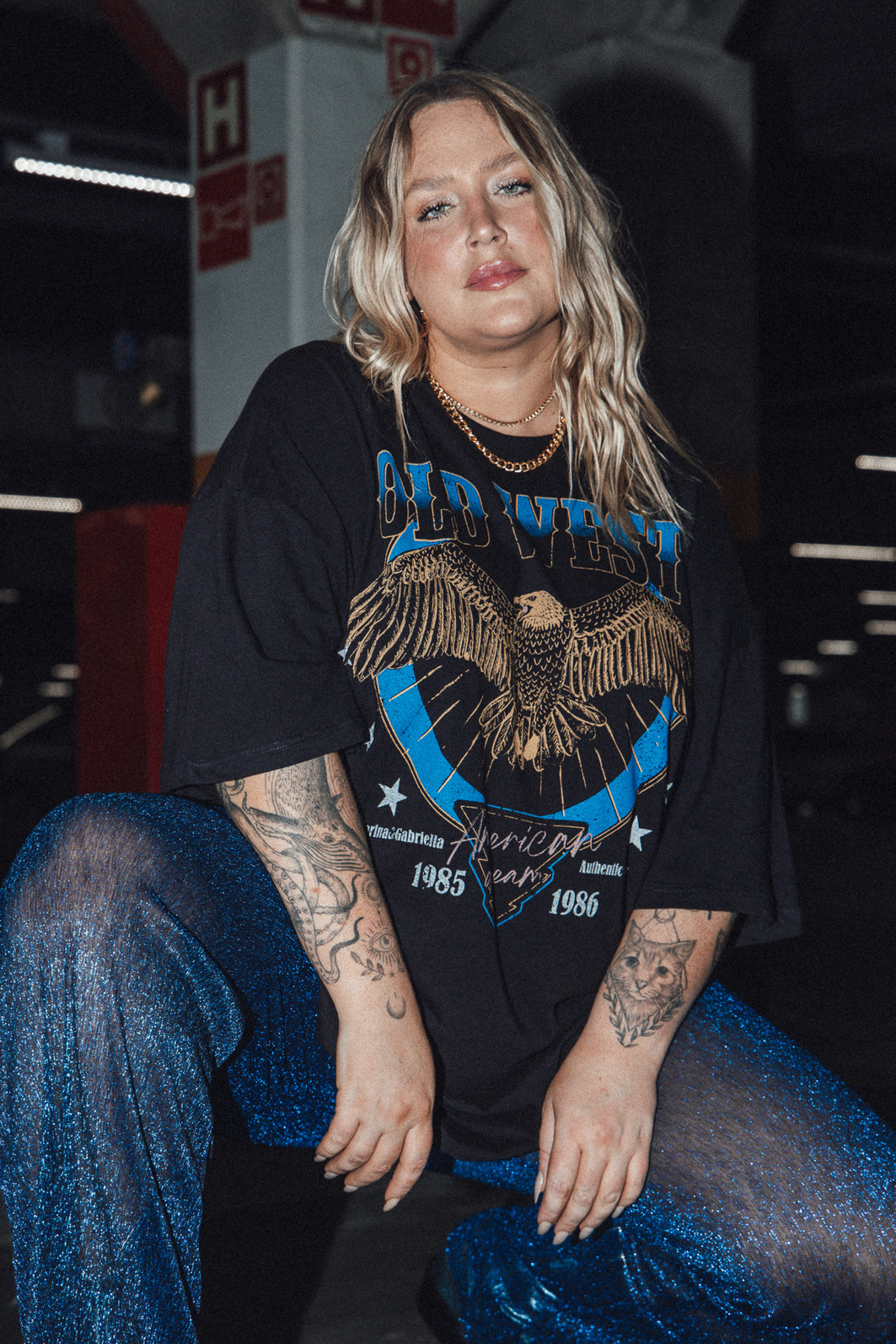 CAMISETA T-SHIRT VINTAGE PRETA OLD WEST COM FRANJAS COSTA CAMISETA T-SHIRT VINTAGE PRETA OLD WEST COM FRANJAS COSTA