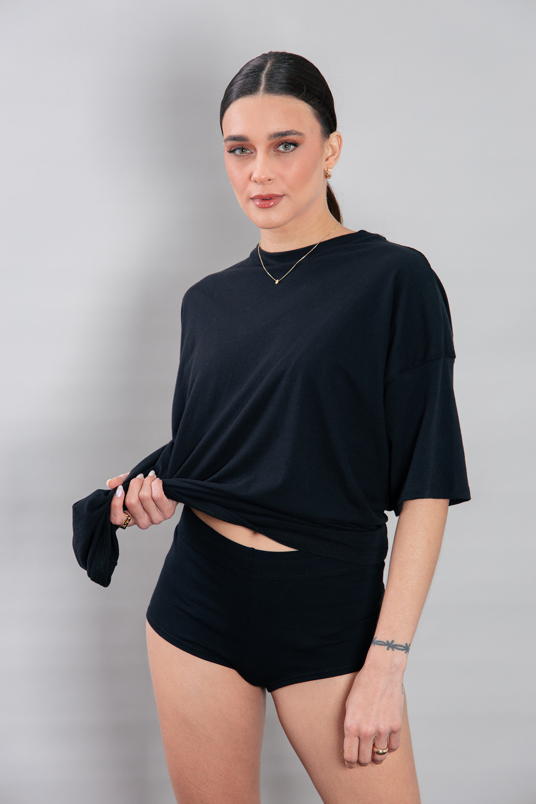 SHORT MINI PRETO BÁSICO SHORT MINI PRETO BÁSICO