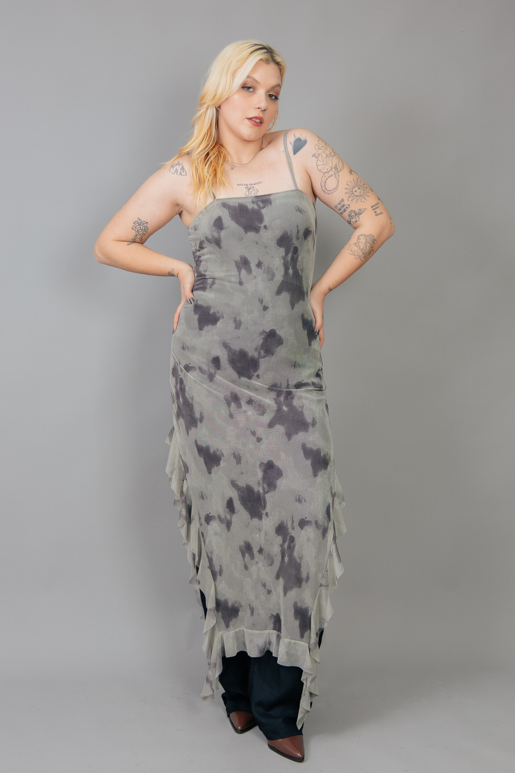 BLUSA DE TULE ESTAMPADO COM PONTAS BLUSA DE TULE ESTAMPADO COM PONTAS