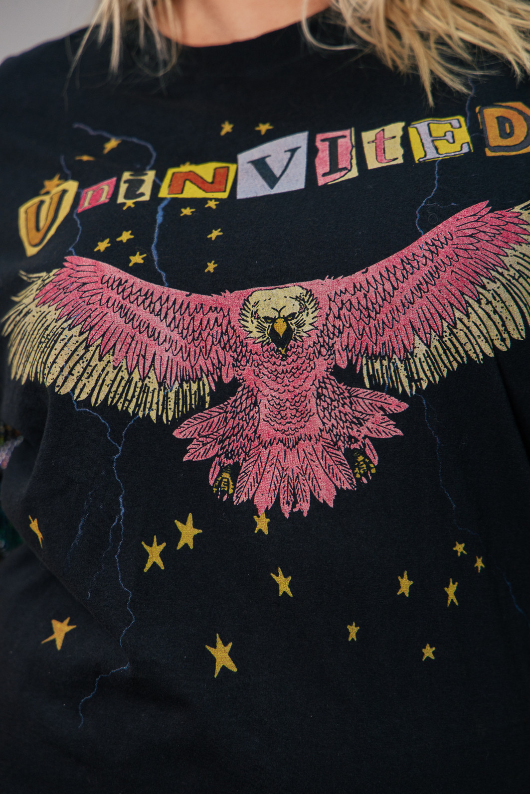 T-SHIRT VINTAGE MANGAS PAETÊS FURTACOR UNINVITED T-SHIRT VINTAGE MANGAS PAETÊS FURTACOR UNINVITED