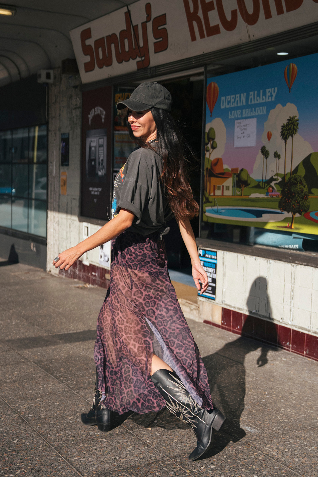 VESTIDO DE TULE TRANSPARENTE ONÇA NEW COM FUNDO ROSA VESTIDO DE TULE TRANSPARENTE ONÇA NEW COM FUNDO ROSA