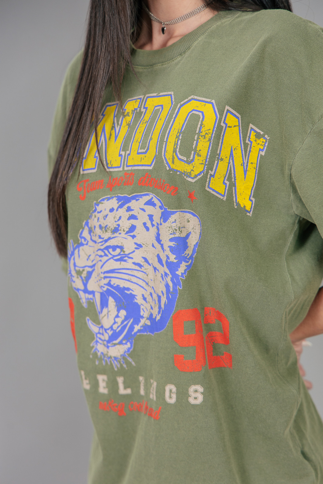 T-SHIRT VINTAGE VERDE OLIVA LONDON