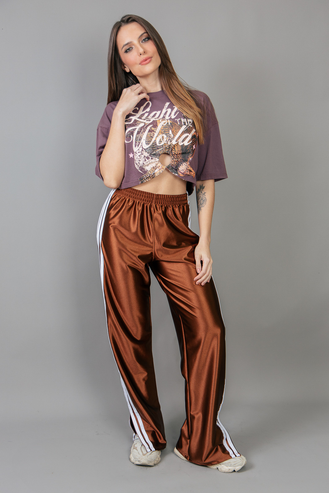 CALÇA SPORT MARROM COM LISTRAS CALÇA SPORT MARROM COM LISTRAS