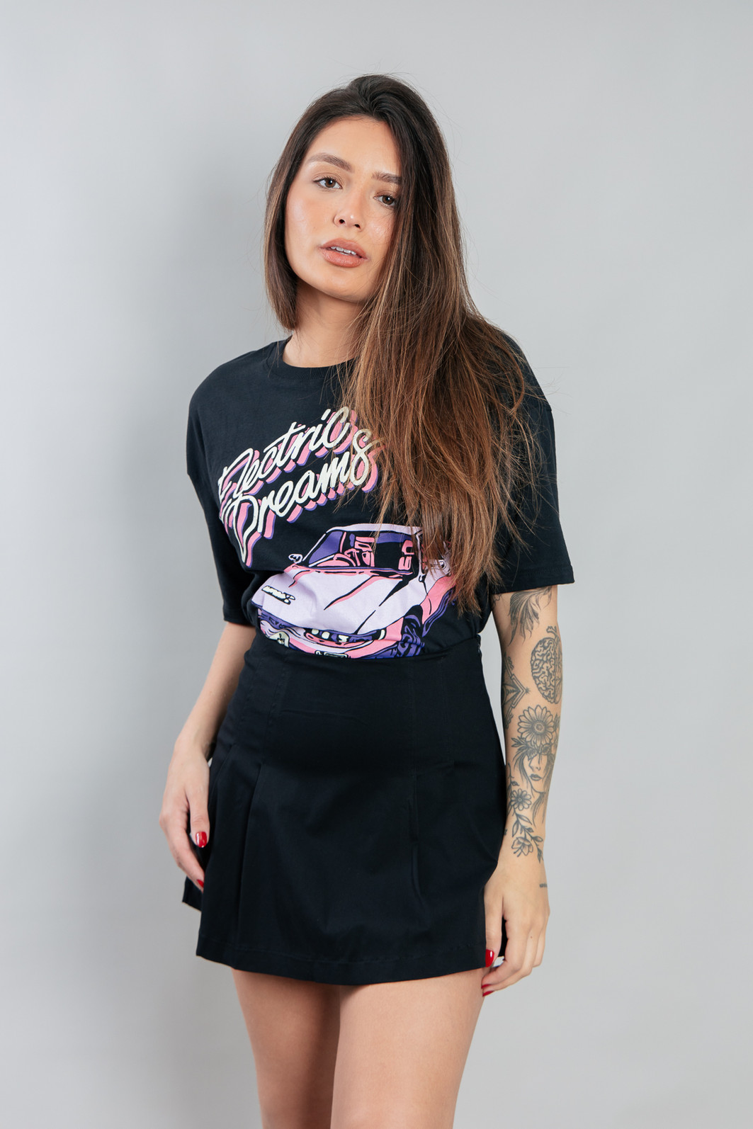 SHORT SAIA PRETO DE PREGAS SHORT SAIA PRETO DE PREGAS