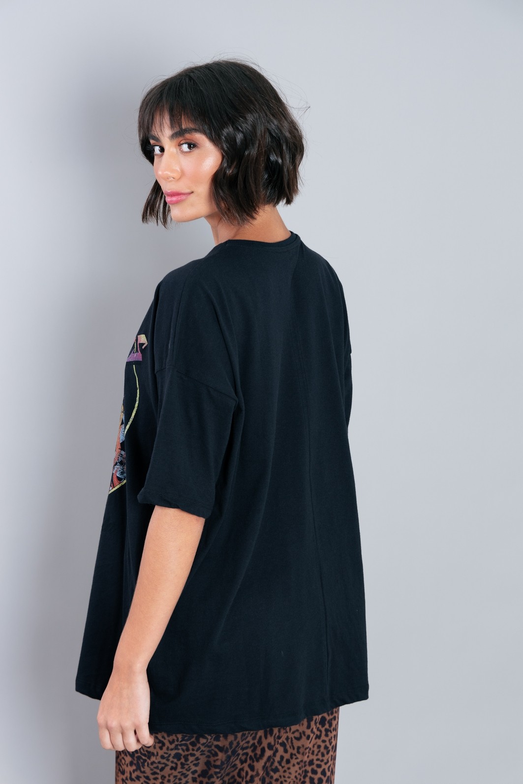 CAMISETA T-SHIRT OVERSIZED PRETA FEELINGS CAMISETA T-SHIRT OVERSIZED PRETA FEELINGS