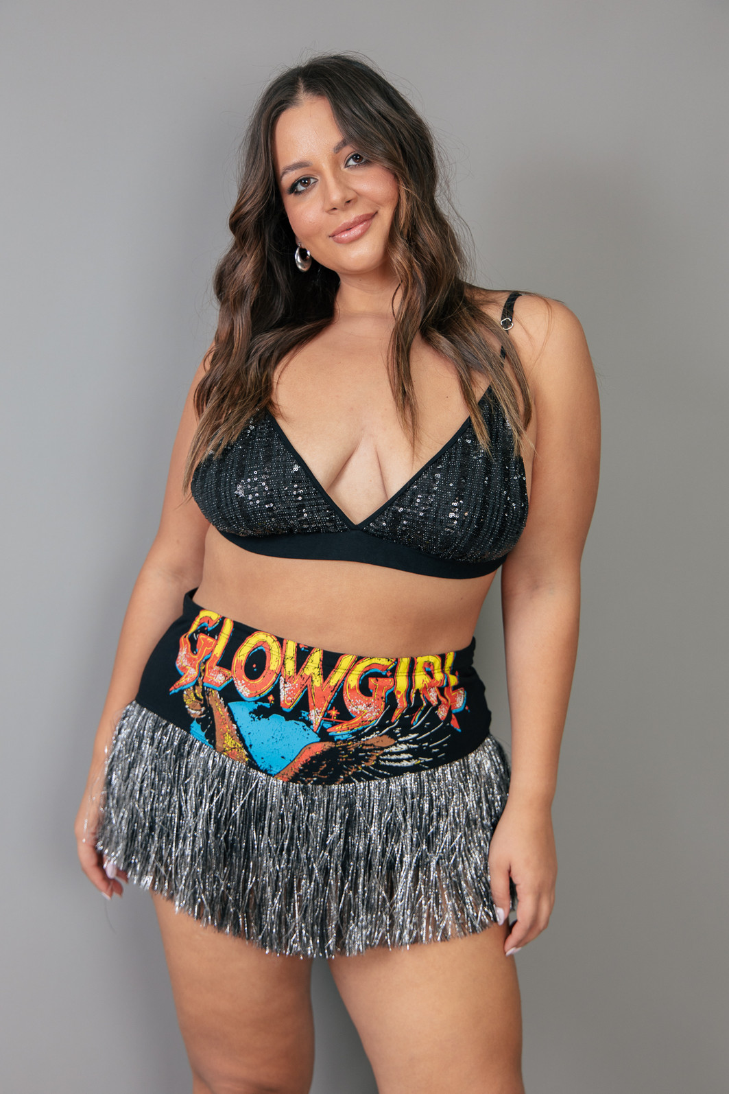 SHORT MINI HOT PANT DE COTTON PRETO COM FRANJAS GLOWGIRL SHORT MINI HOT PANT DE COTTON PRETO COM FRANJAS GLOWGIRL