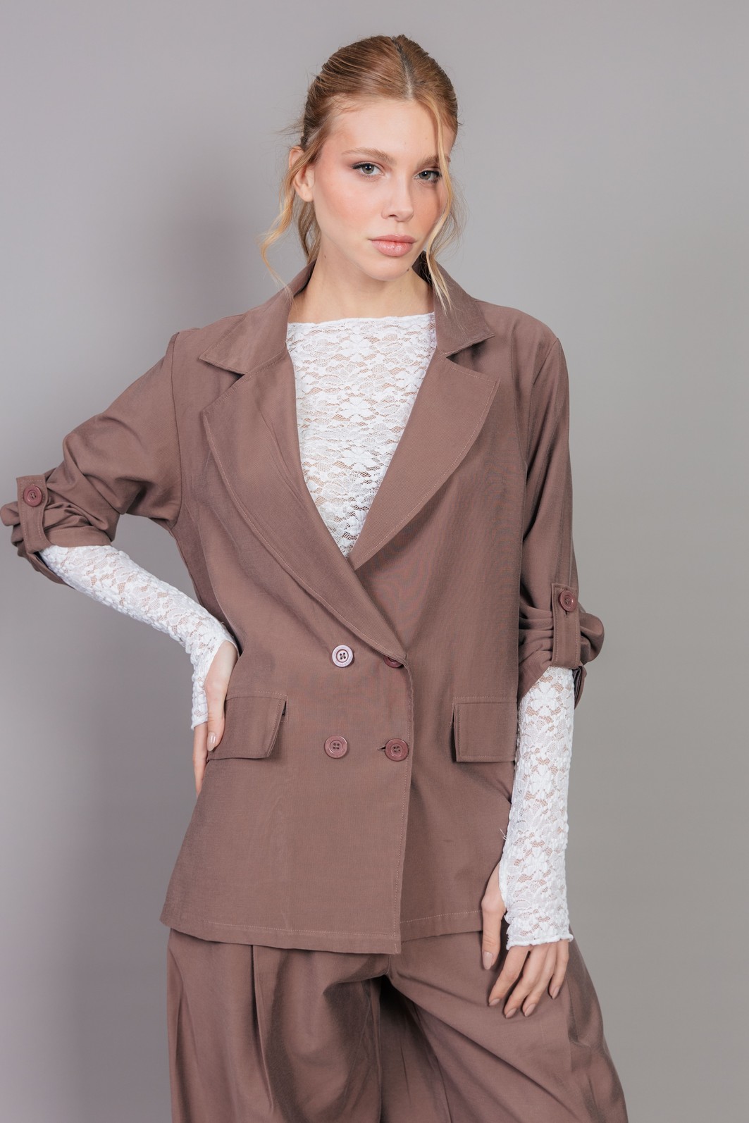 BLAZER OVERSIZED DE ALFAIATARIA MARROM BLAZER OVERSIZED DE ALFAIATARIA MARROM