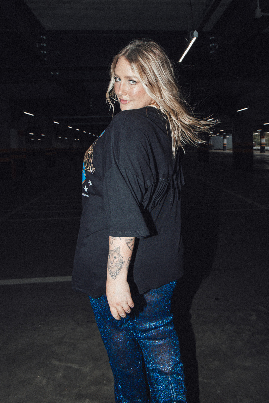 CAMISETA T-SHIRT VINTAGE PRETA OLD WEST COM FRANJAS COSTA CAMISETA T-SHIRT VINTAGE PRETA OLD WEST COM FRANJAS COSTA